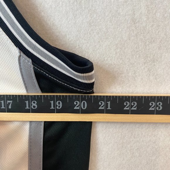 Tim Duncan San Antonio Spurs classic jersey size men's Large - Picture 5 of 7